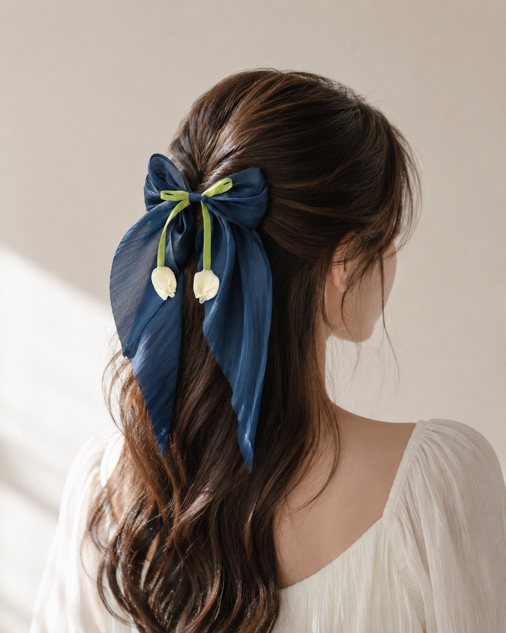 Amsterdam's Tulip Hair Bow with Raleu Watercolor Card