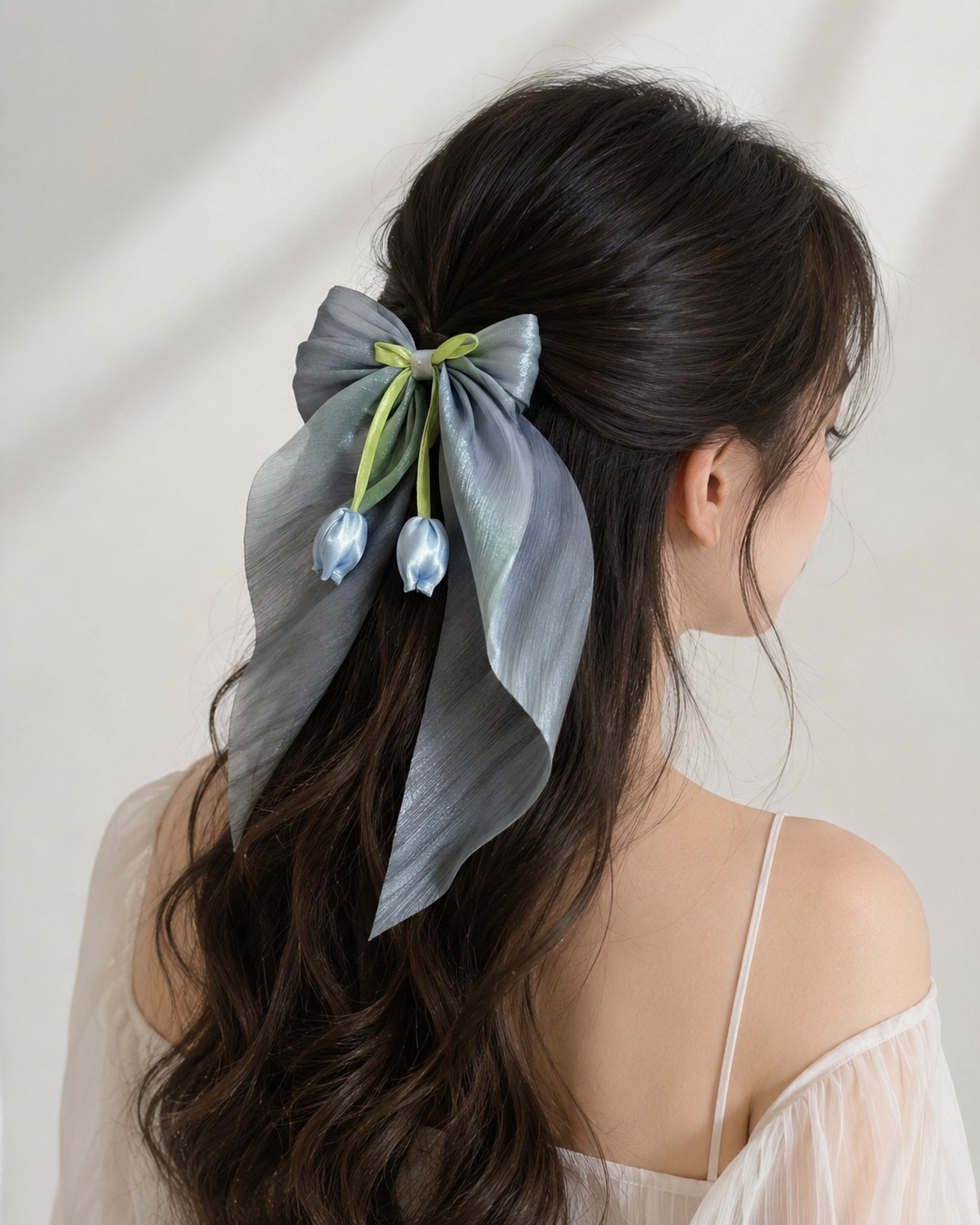 Amsterdam's Tulip Hair Bow with Raleu Watercolor Card