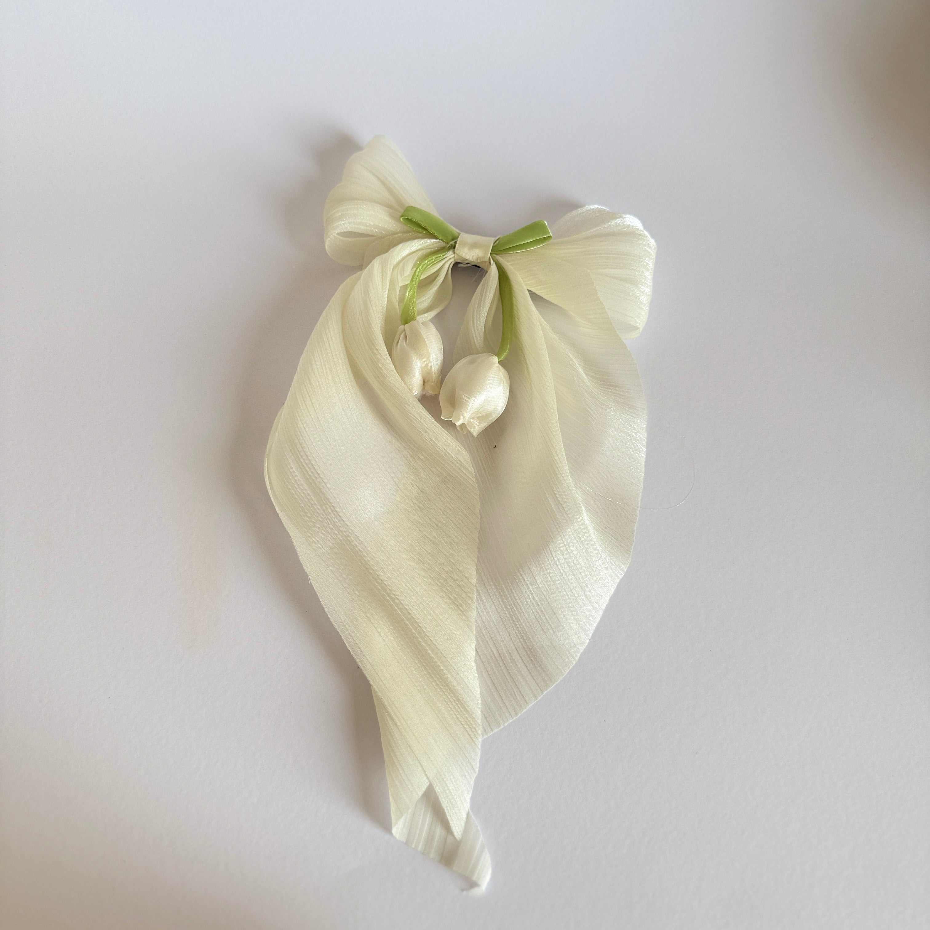 Amsterdam's Tulip Hair Bow with Raleu Watercolor Card